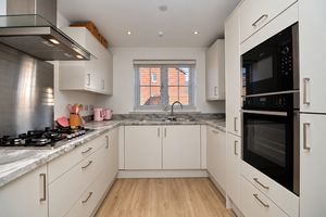 Kitchen- click for photo gallery